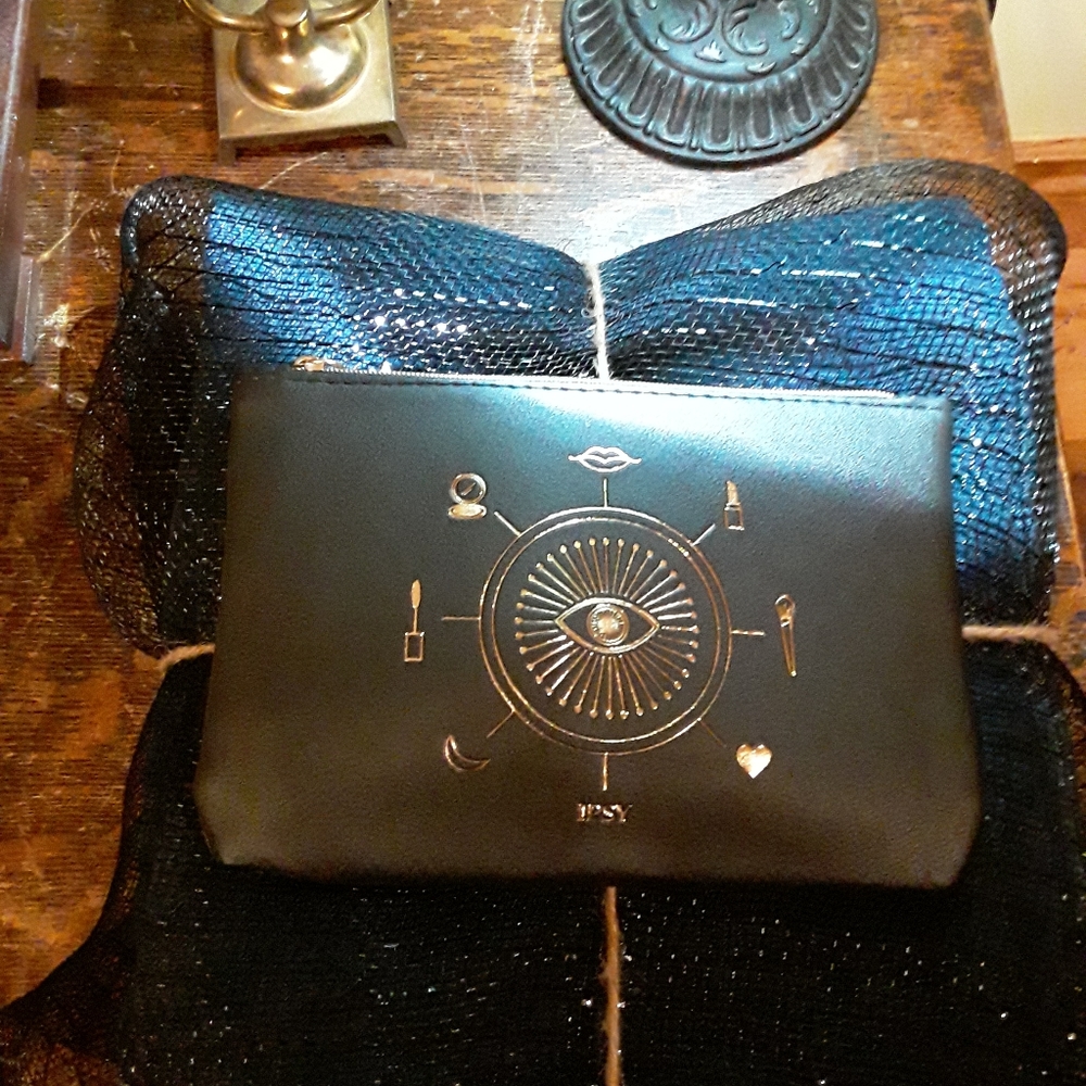 My first sale wrapped for its new destination